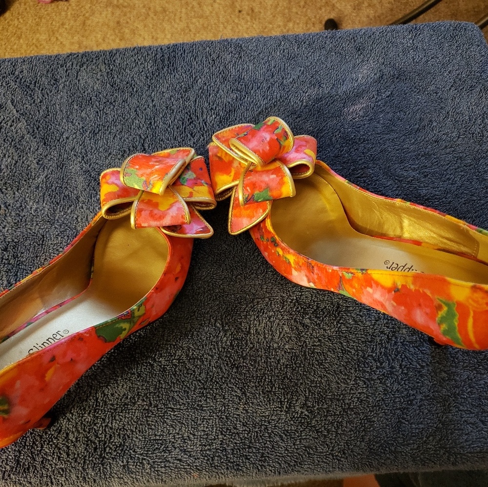 Heels - Picture 4 of 6